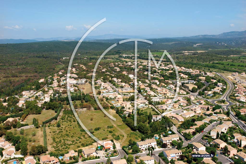 Photo arienne de Saint gely du fesq