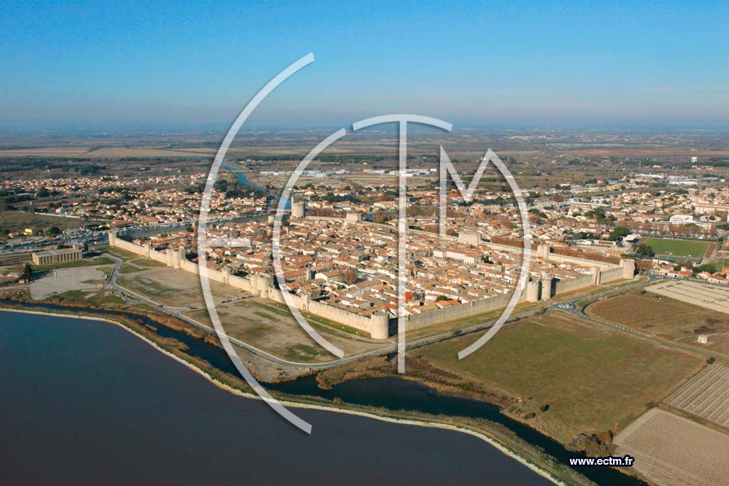 Photo arienne de Aigues Mortes