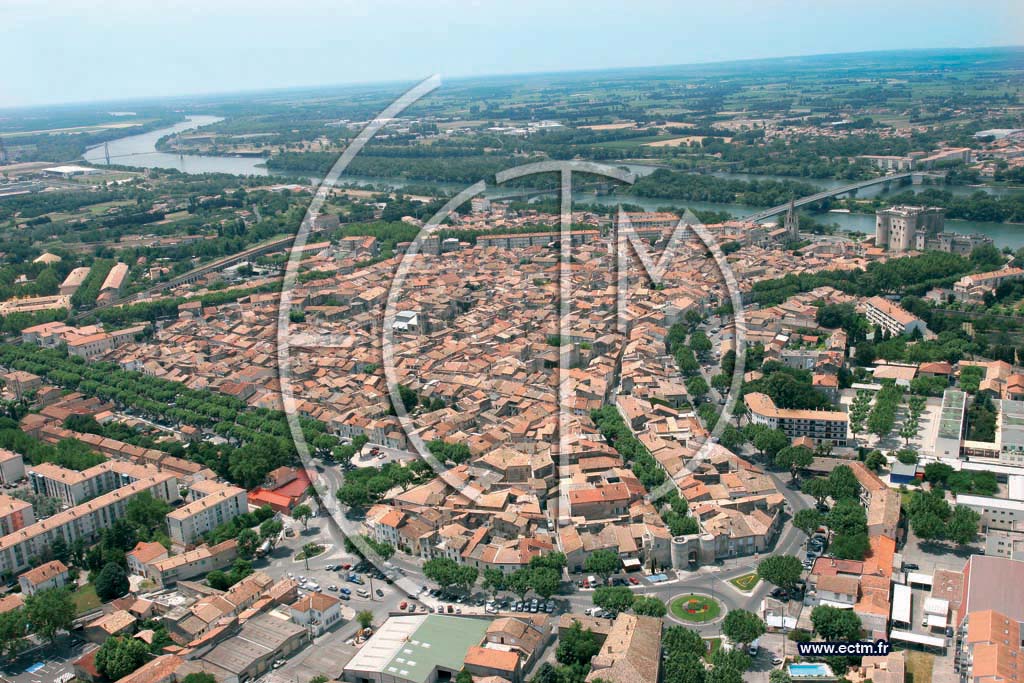 Photo arienne de Tarascon