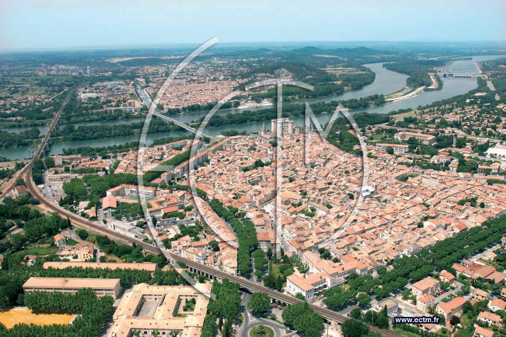 Photo arienne de Tarascon