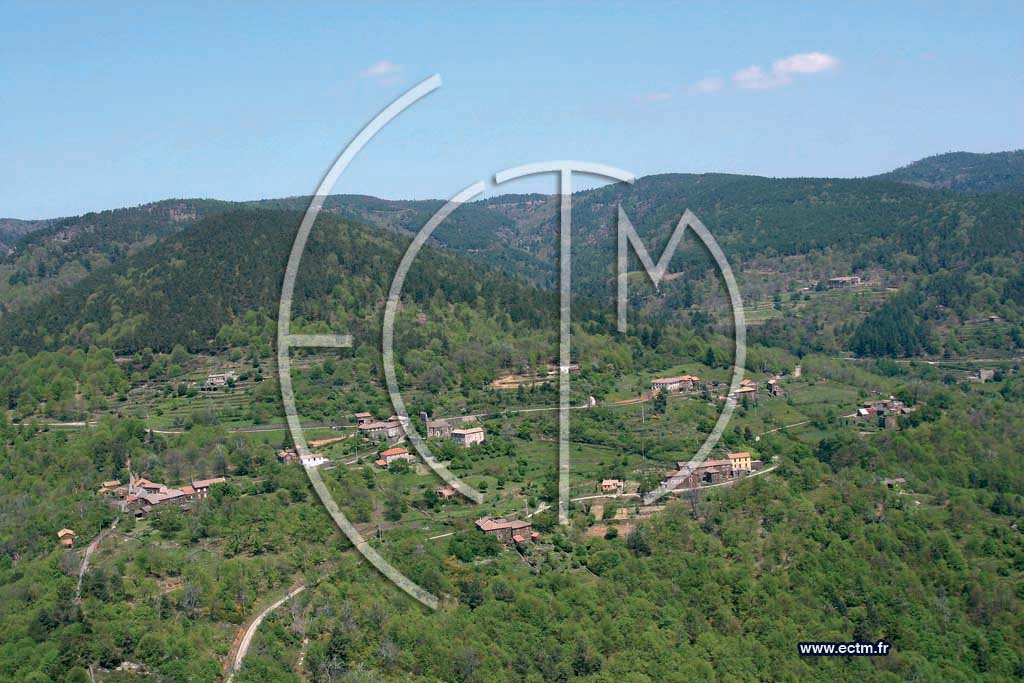 Photo arienne de Saint Jean De Pourcharesse