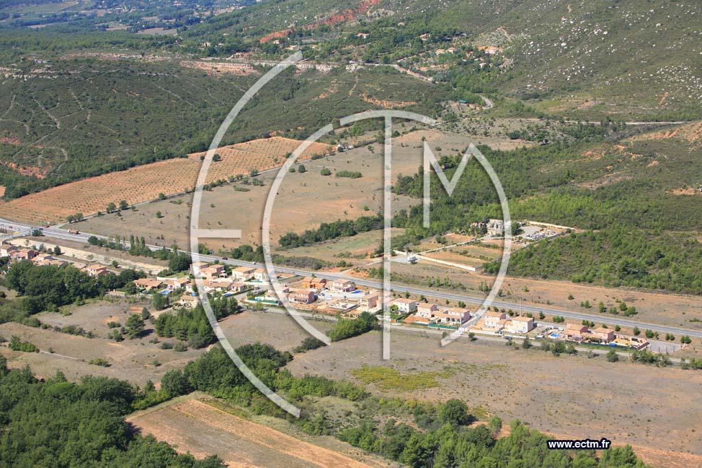Photo arienne de Chateauneuf Le Rouge