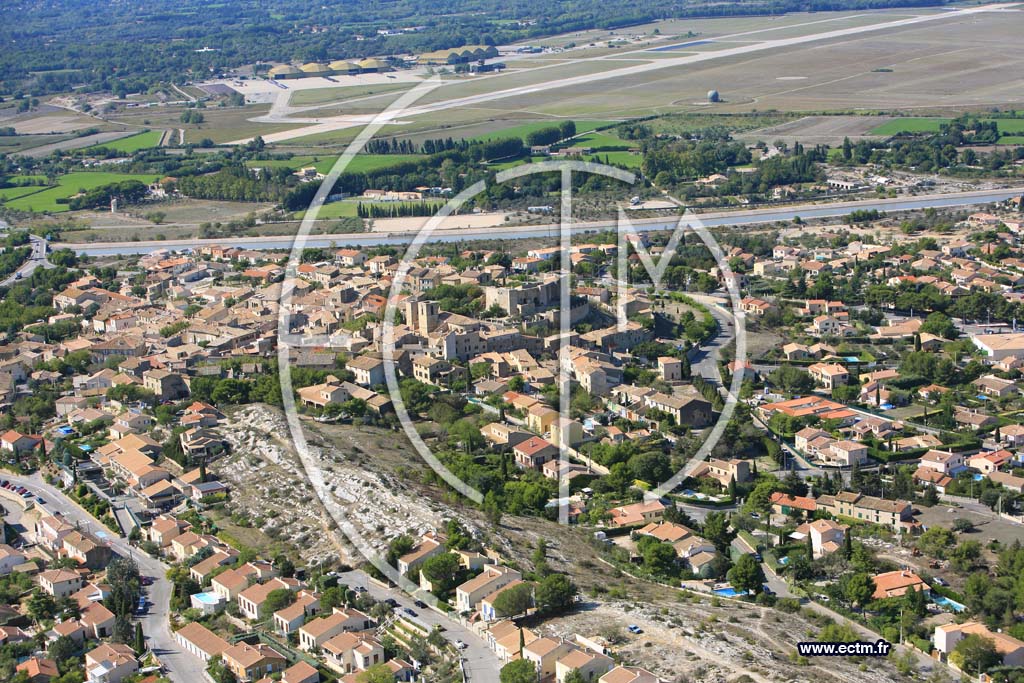 Photo arienne de Lanon Provence