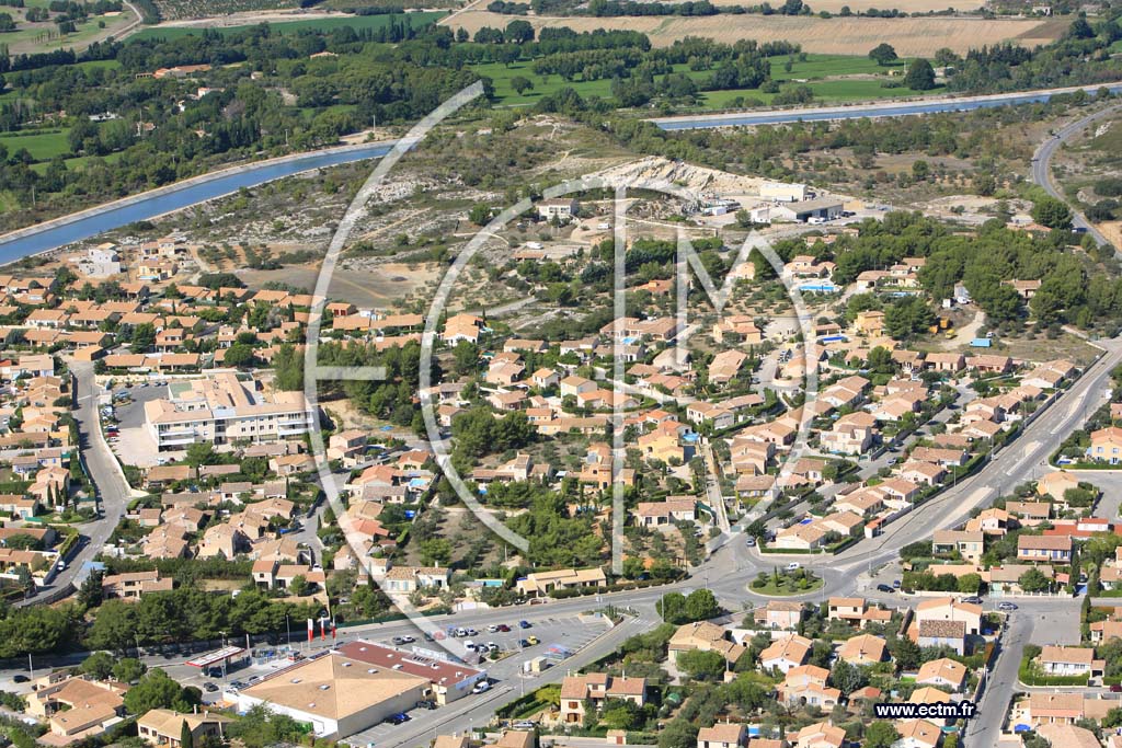 Photo arienne de Lanon Provence