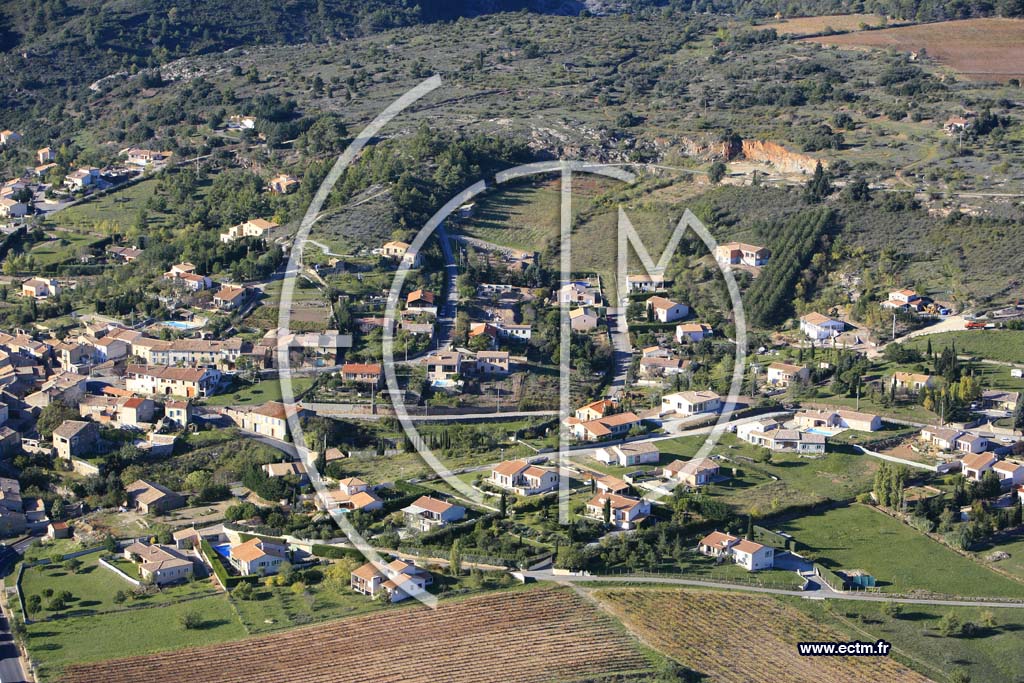 Photo arienne de Caunes Minervois