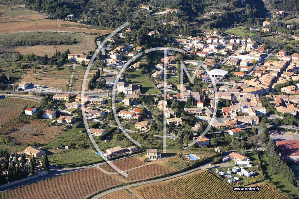 Photo arienne de Caunes Minervois