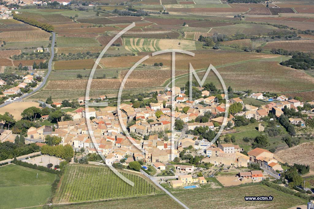 Photo arienne de Pouzols Minervois