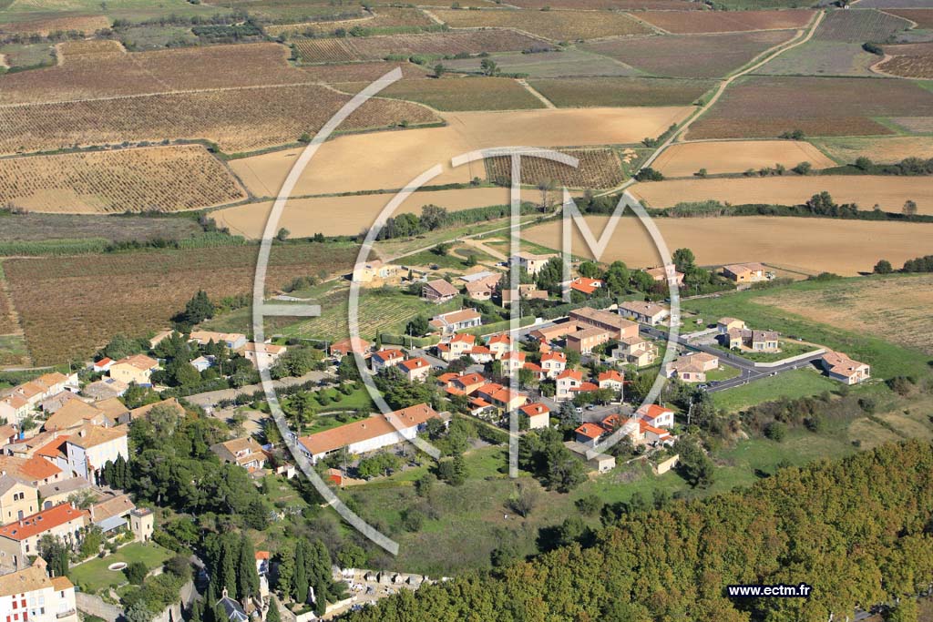 Photo arienne de Ventenac en Minervois
