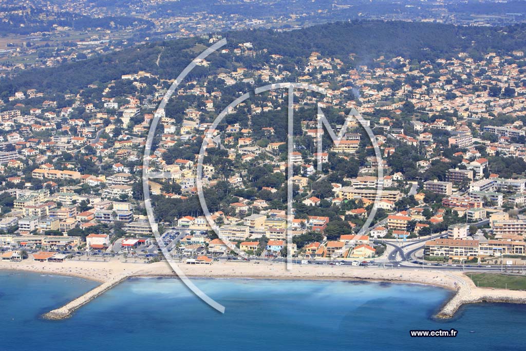 Photo arienne de Sanary sur Mer