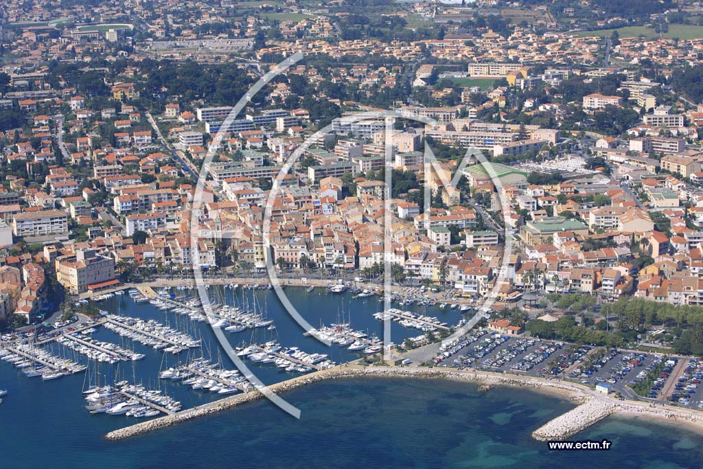 Photo arienne de Sanary sur Mer