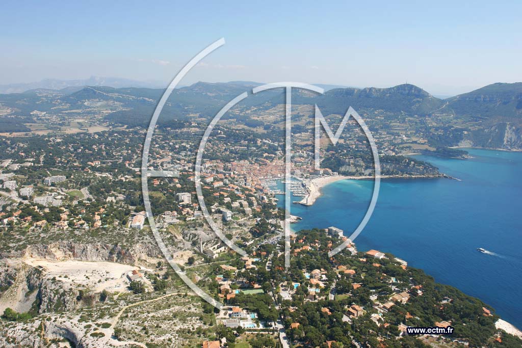 Photo arienne de Cassis