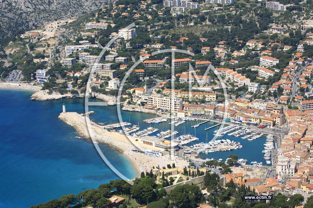 Photo arienne de Cassis