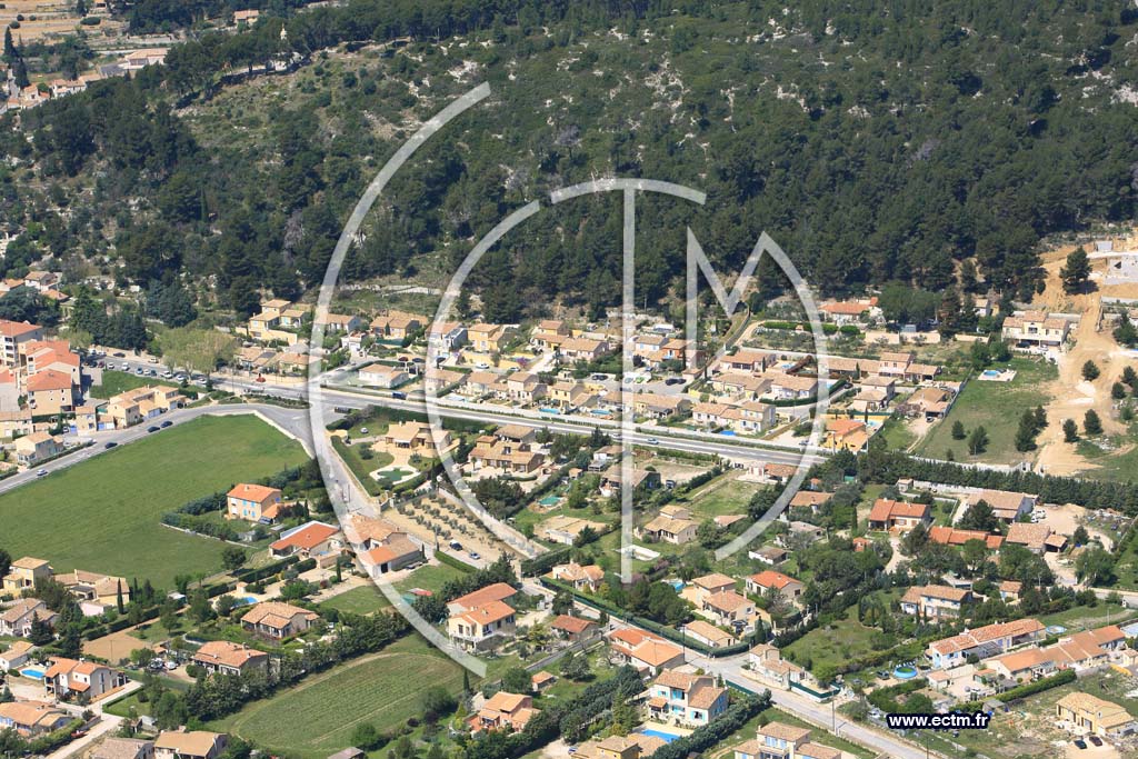 Photo arienne de Cuges les Pins