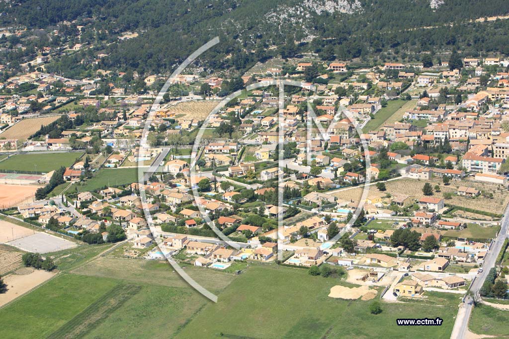Photo arienne de Cuges les Pins
