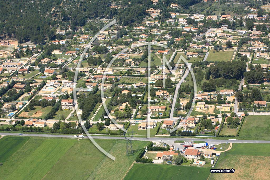 Photo arienne de Cuges les Pins