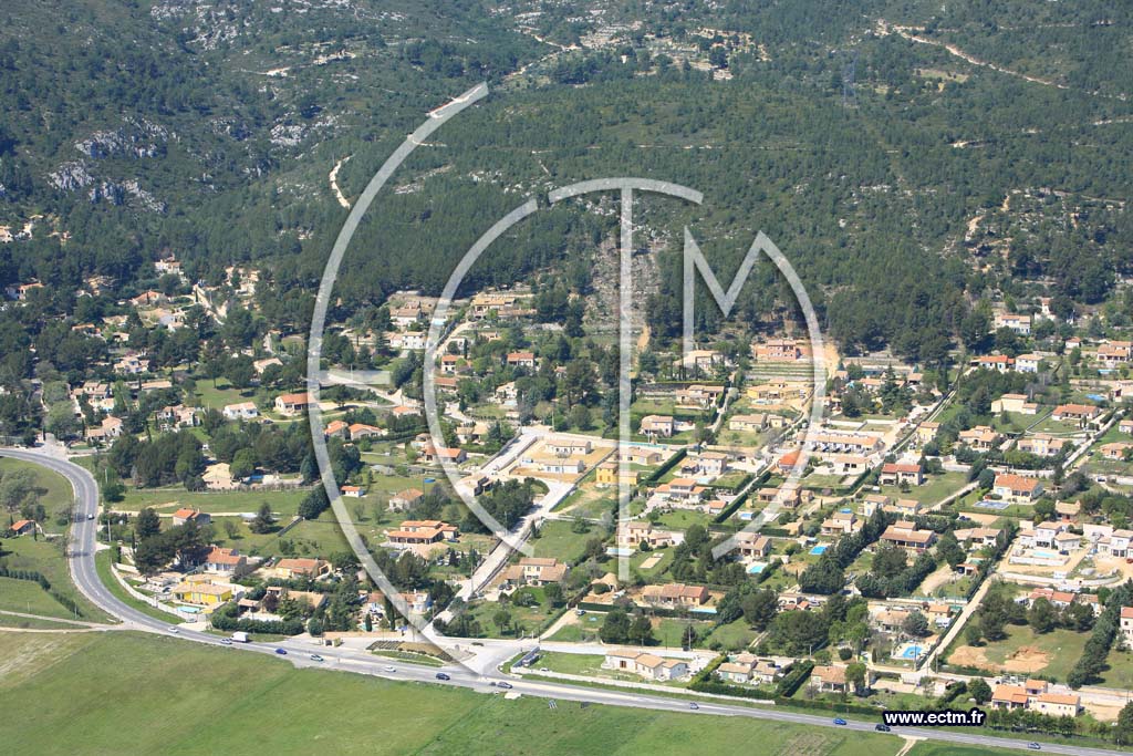Photo arienne de Cuges les Pins