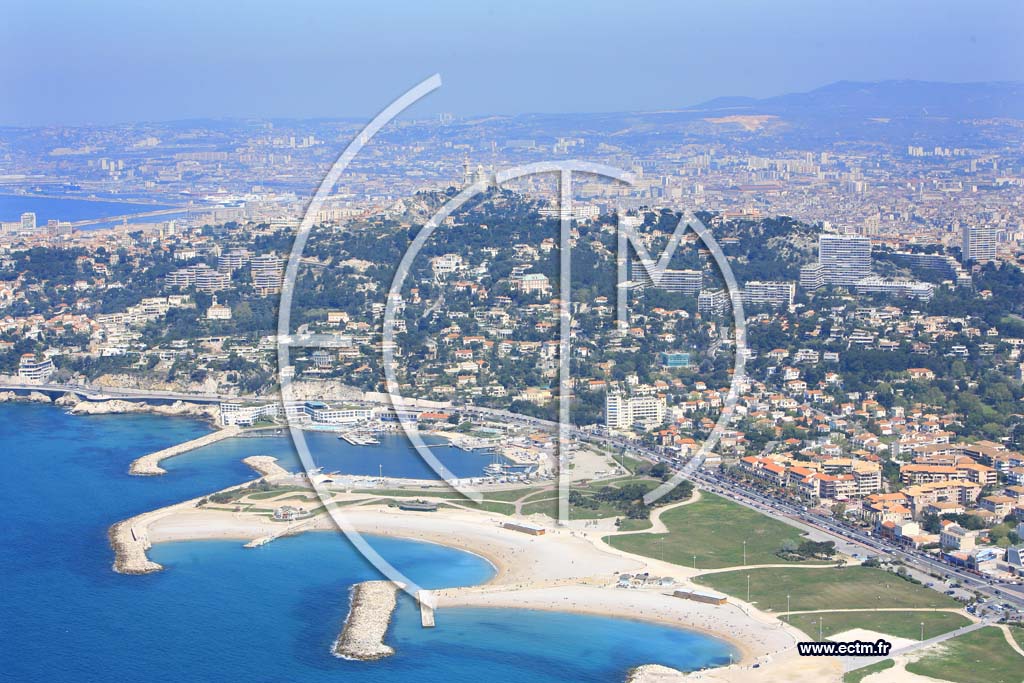 Photo arienne de Marseille 8e - le Port du Prado
