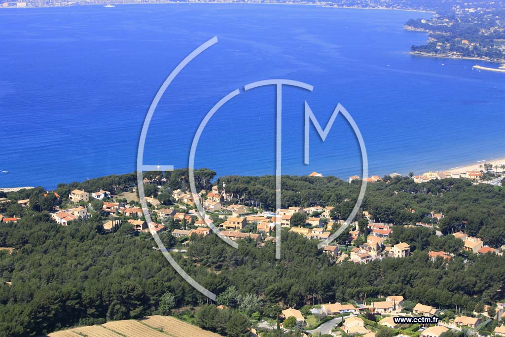 Photo arienne de Saint Cyr sur Mer