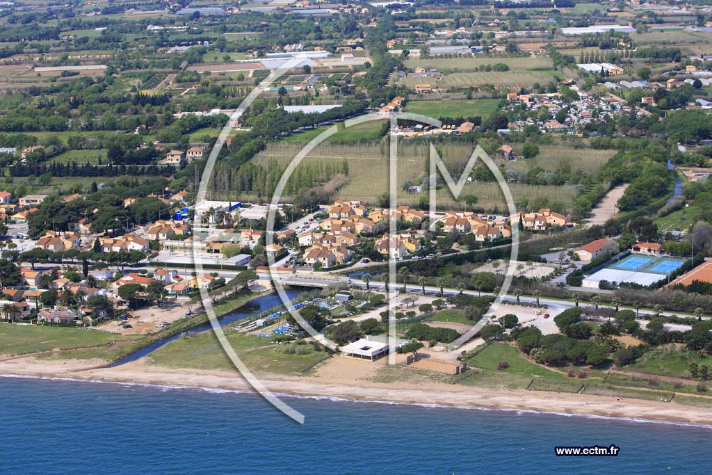 Photo arienne de Hyeres - l Ayguade