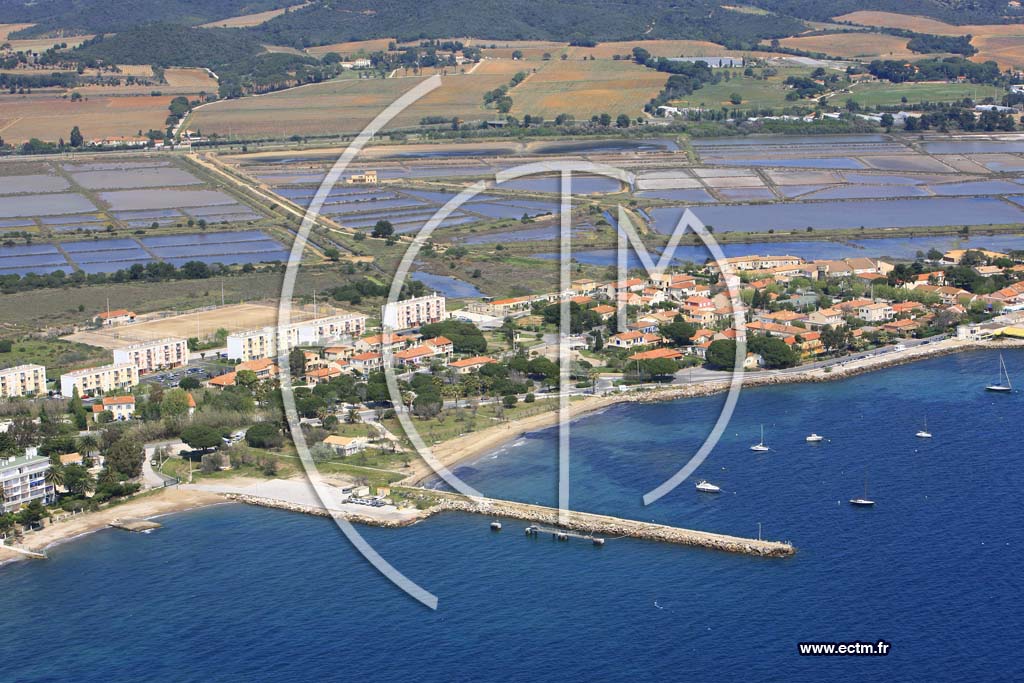 Photo arienne de Hyeres - les Salins d Hyeres