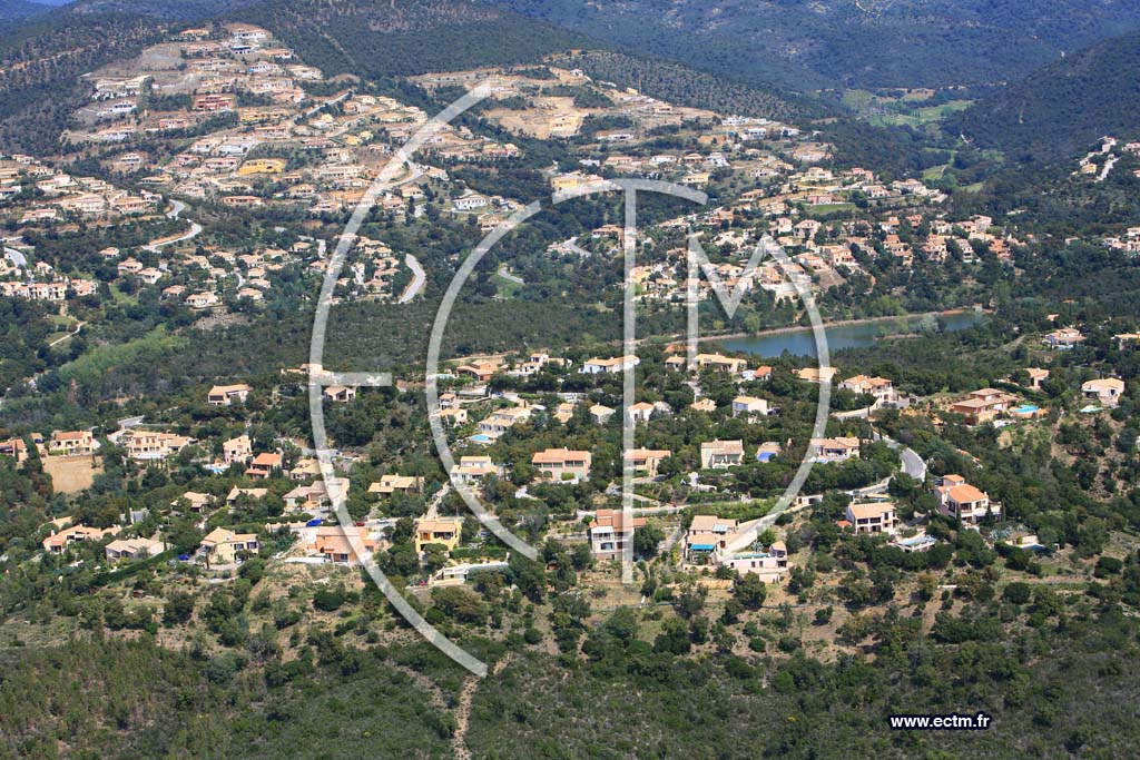 Photo arienne de La Londe les Maures - Domaine de Valcros