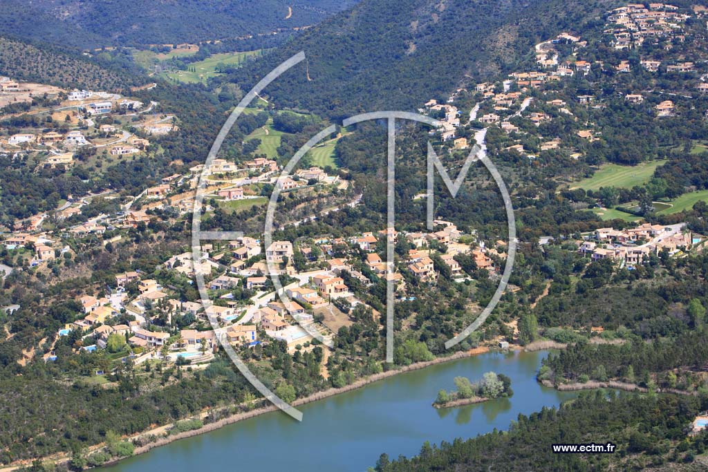 Photo arienne de La Londe les Maures - Domaine de Valcros