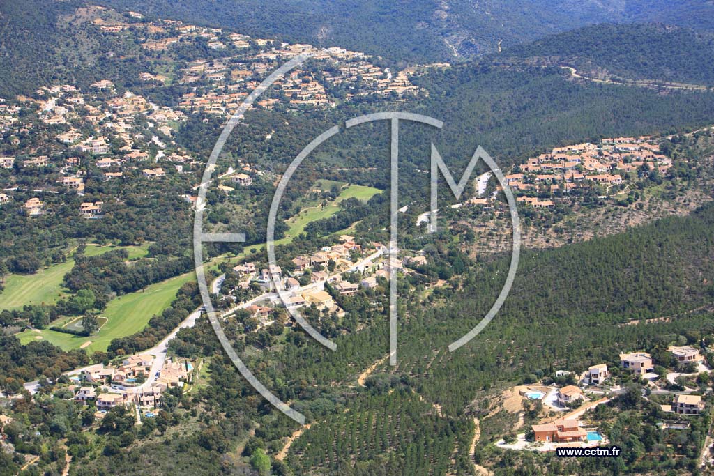 Photo arienne de La Londe les Maures - Domaine de Valcros