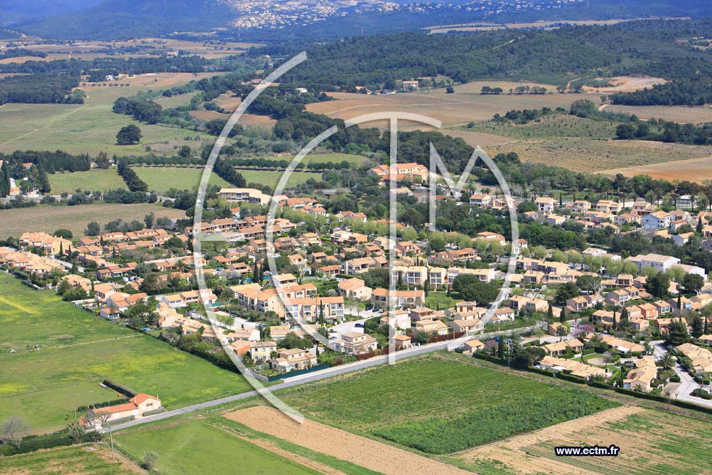 Photo arienne de La Londe les Maures