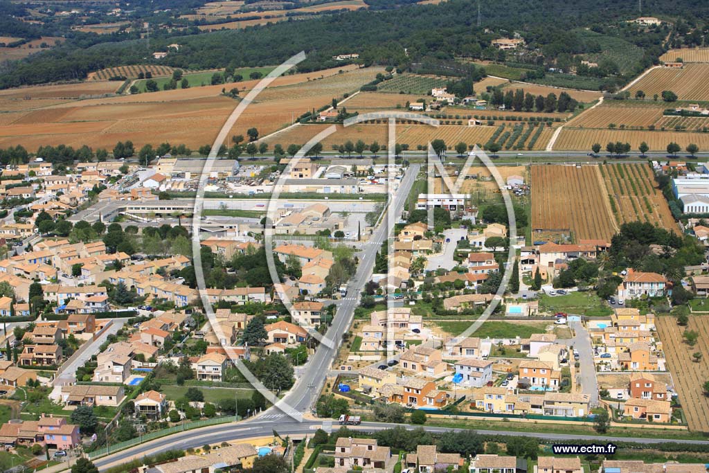 Photo arienne de La Londe les Maures