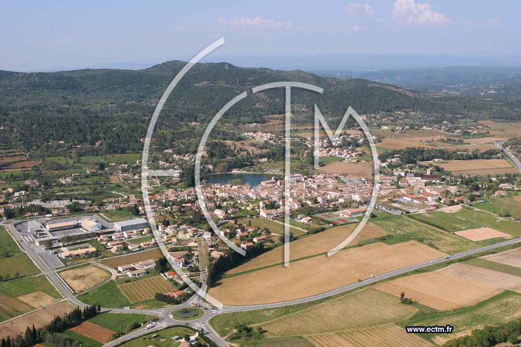 Photo arienne de Besse sur Issole