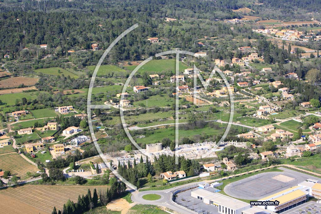 Photo arienne de Besse sur Issole