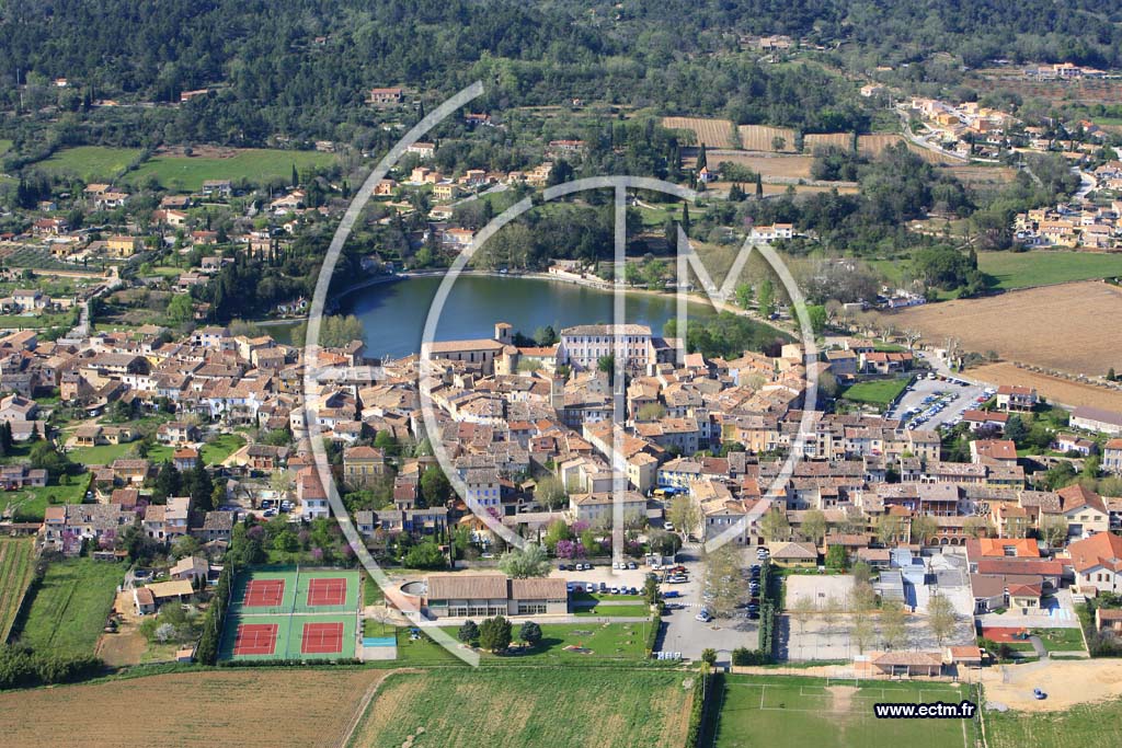 Photo arienne de Besse sur Issole