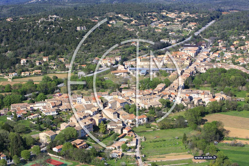Photo arienne de Flassans sur Issole