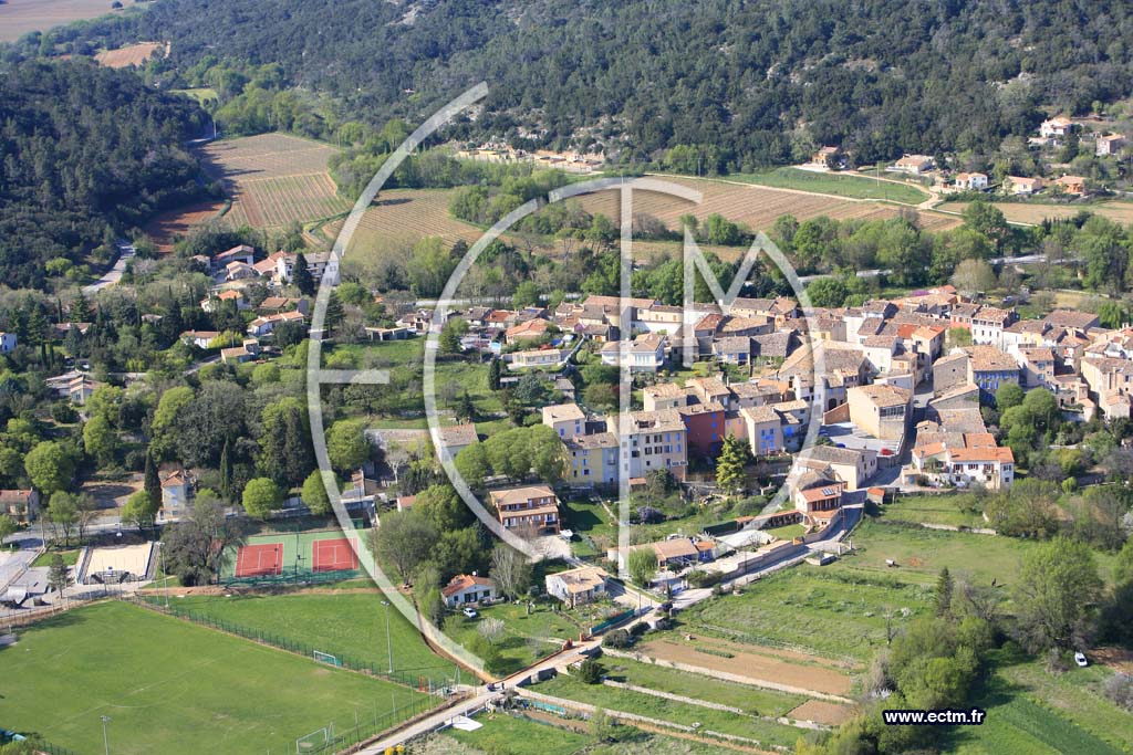 Photo arienne de Flassans sur Issole