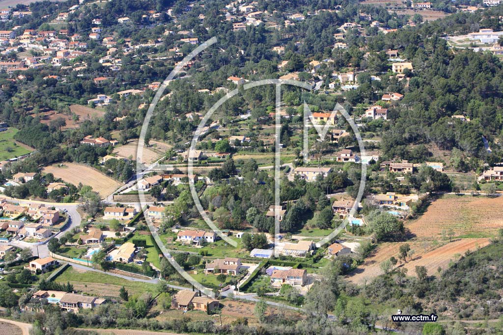 Photo arienne de Pierrefeu du Var