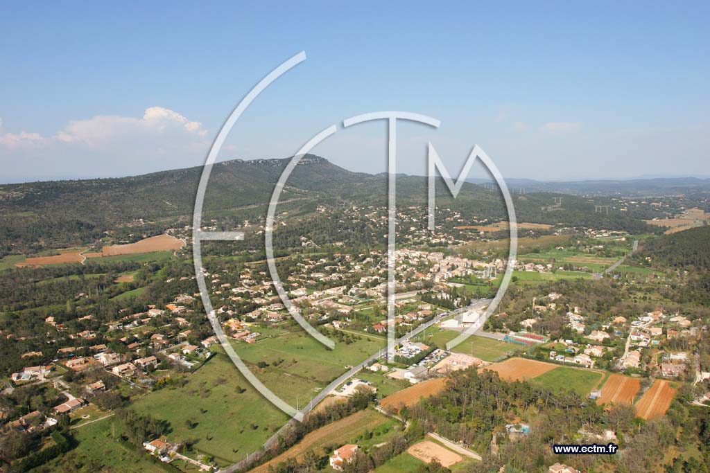 Photo arienne de Sainte Anastasie sur Issole