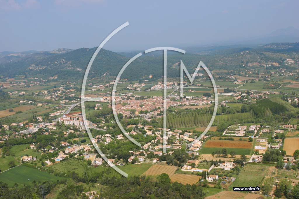 Photo arienne de Le Val