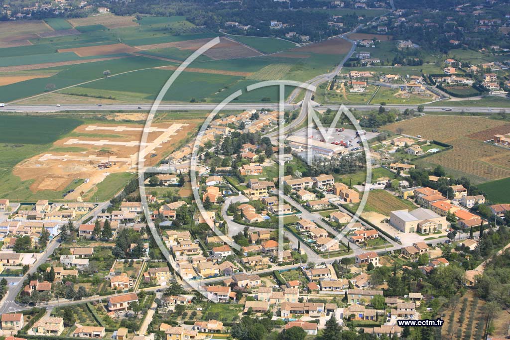Photo arienne de Saint Maximin la Sainte Baume