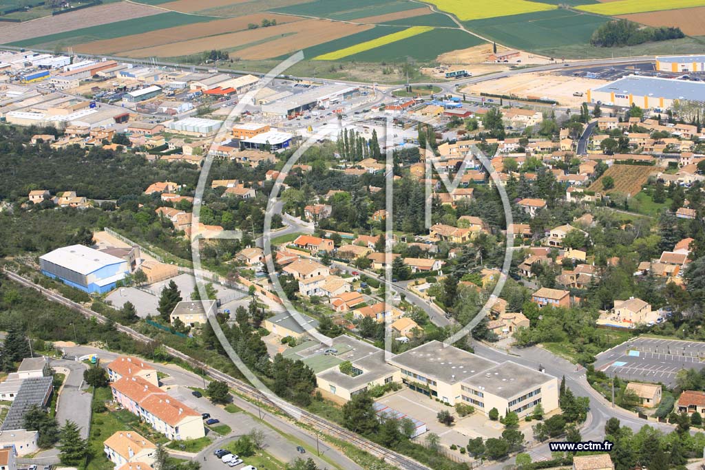 Photo arienne de Saint Maximin la Sainte Baume