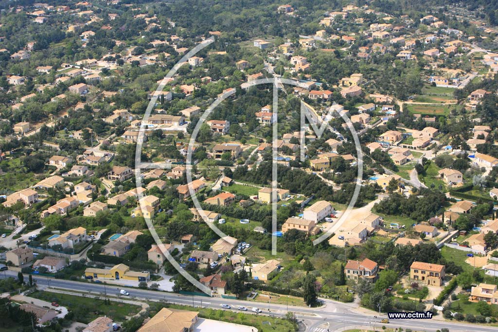 Photo arienne de Saint Maximin la Sainte Baume