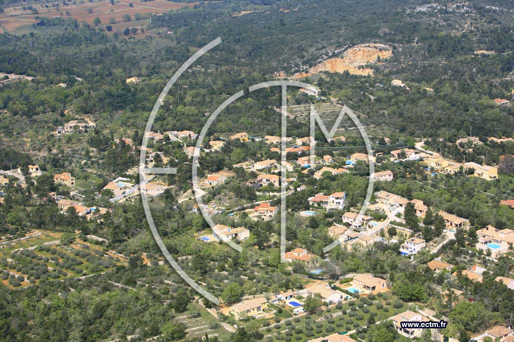 Photo arienne de Saint Maximin la Sainte Baume