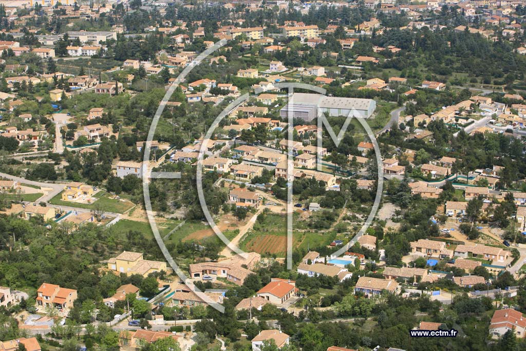 Photo arienne de Saint Maximin la Sainte Baume