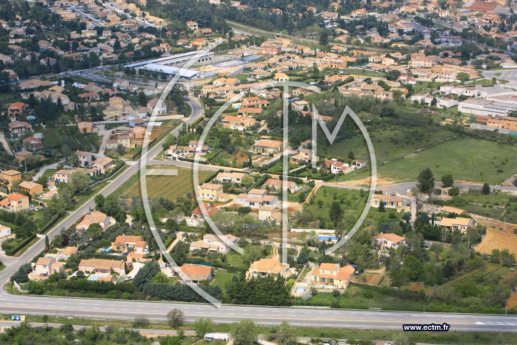 Photo arienne de Saint Maximin la Sainte Baume