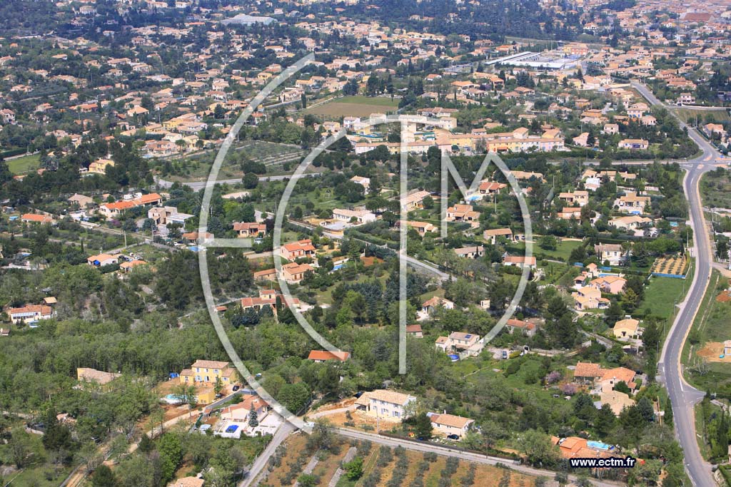 Photo arienne de Saint Maximin la Sainte Baume