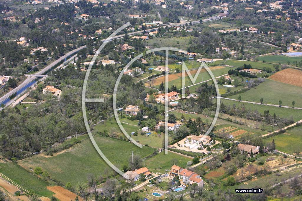 Photo arienne de Saint Maximin la Sainte Baume
