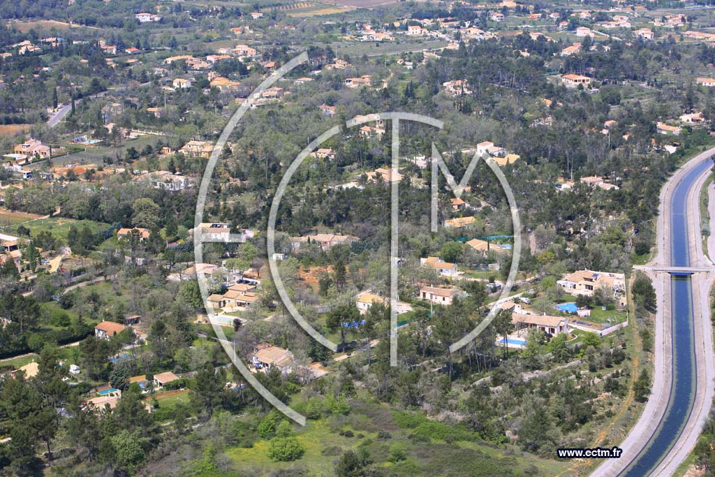 Photo arienne de Saint Maximin la Sainte Baume