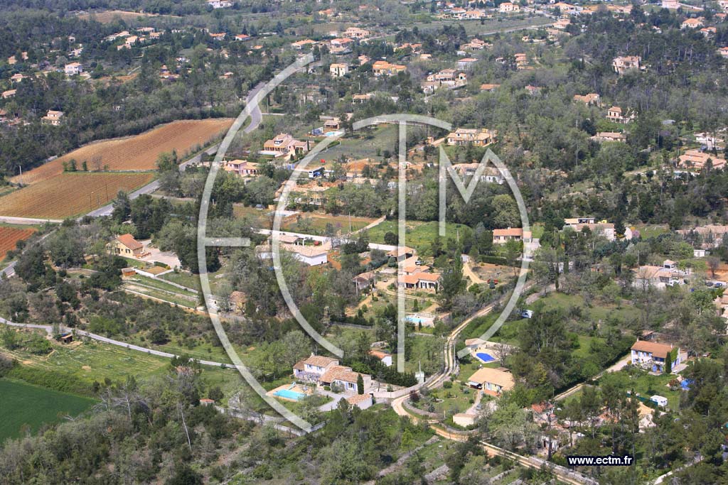 Photo arienne de Saint Maximin la Sainte Baume