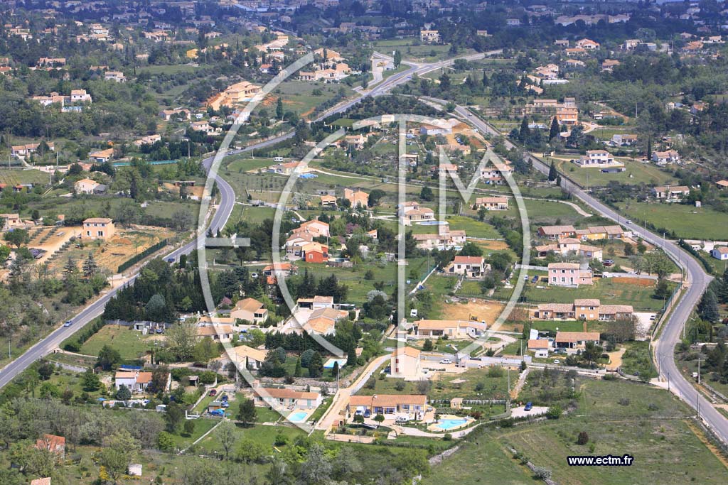 Photo arienne de Saint Maximin la Sainte Baume