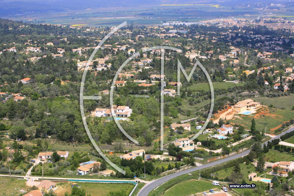 Photo arienne de Saint Maximin la Sainte Baume
