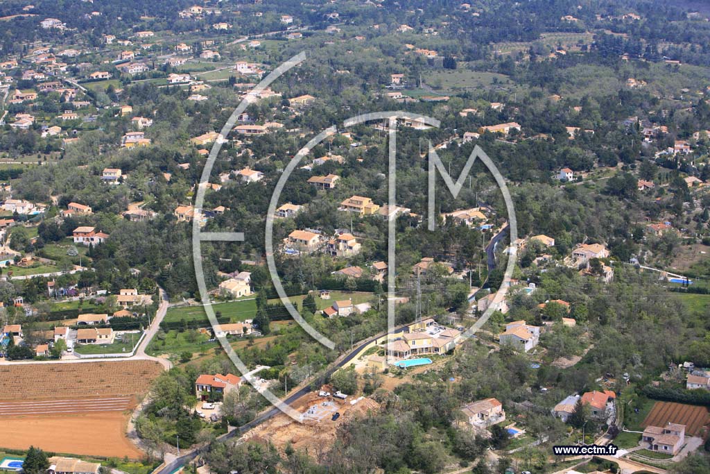 Photo arienne de Saint Maximin la Sainte Baume